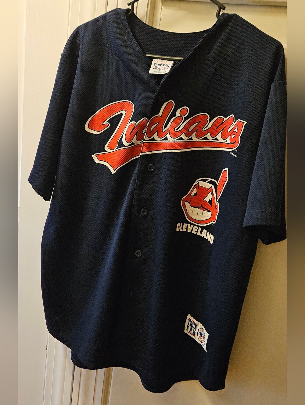 Mens Cleveland Indians Vintage Chief Yahoo MLB Jersey Large
